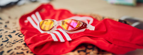 Cases for your swimming goggles